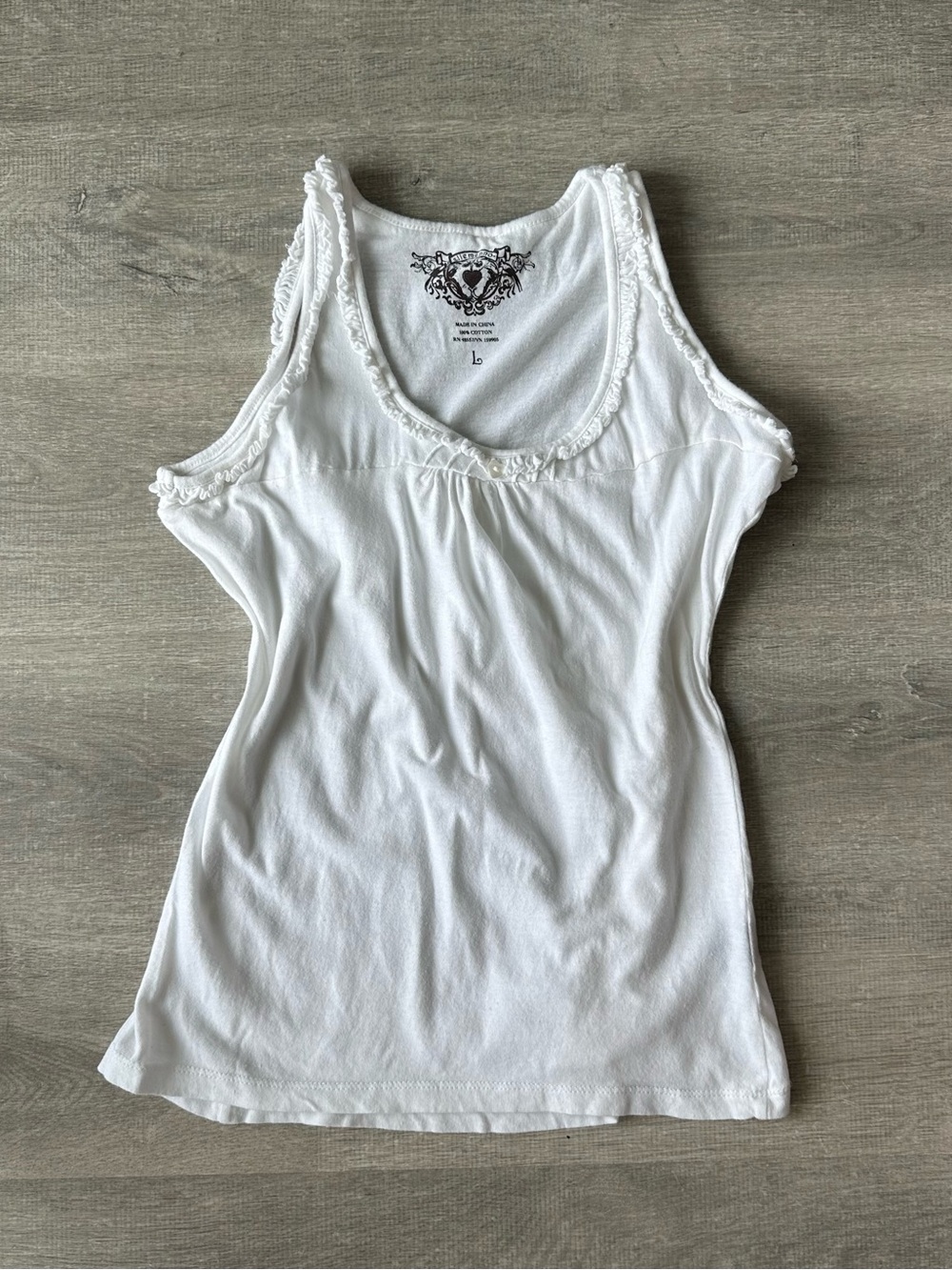 Ellemenno White Women's Ruffled Scoop Neck Tank Top